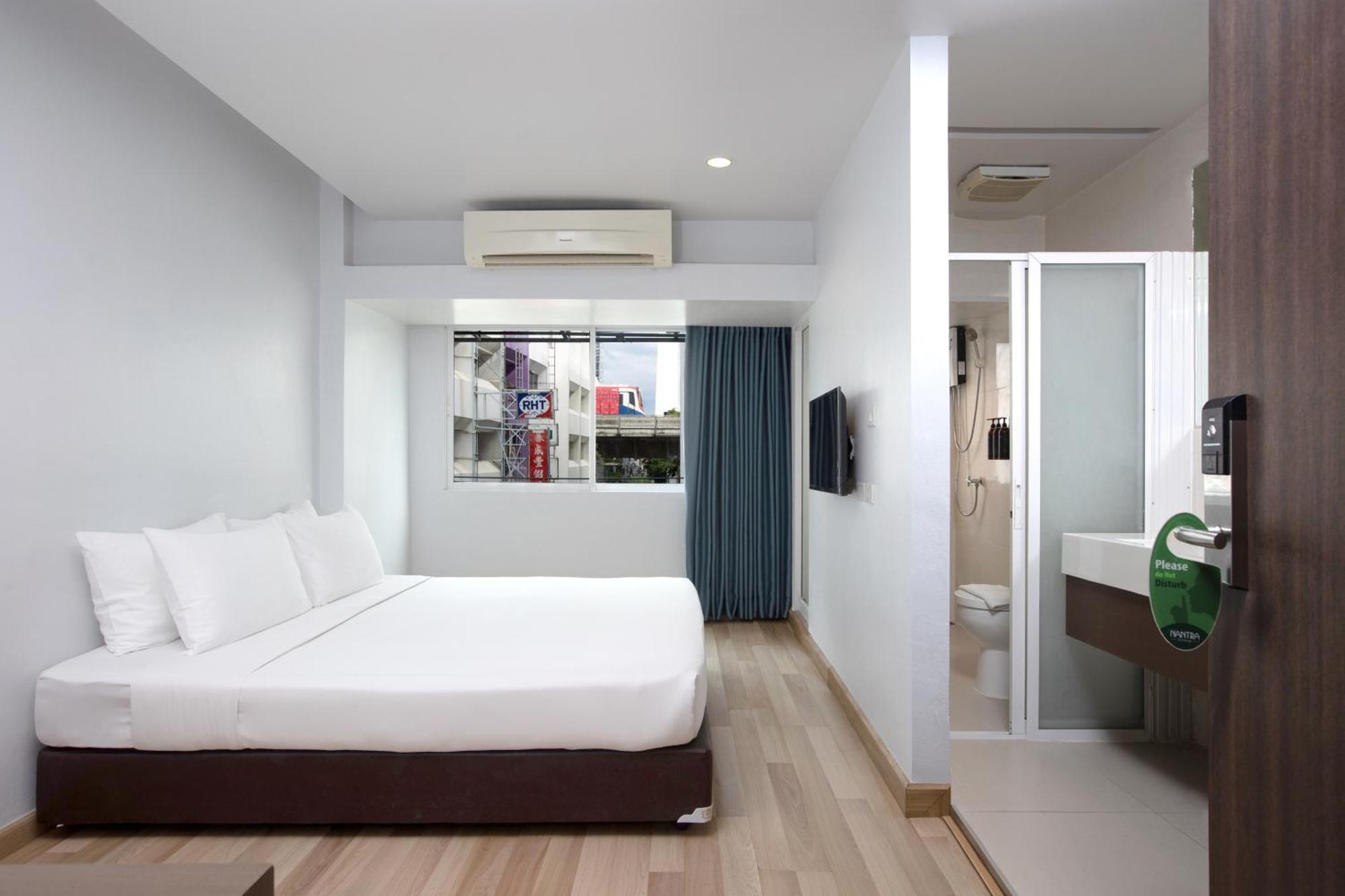 Nantra Silom Hotell Bangkok Eksteriør bilde