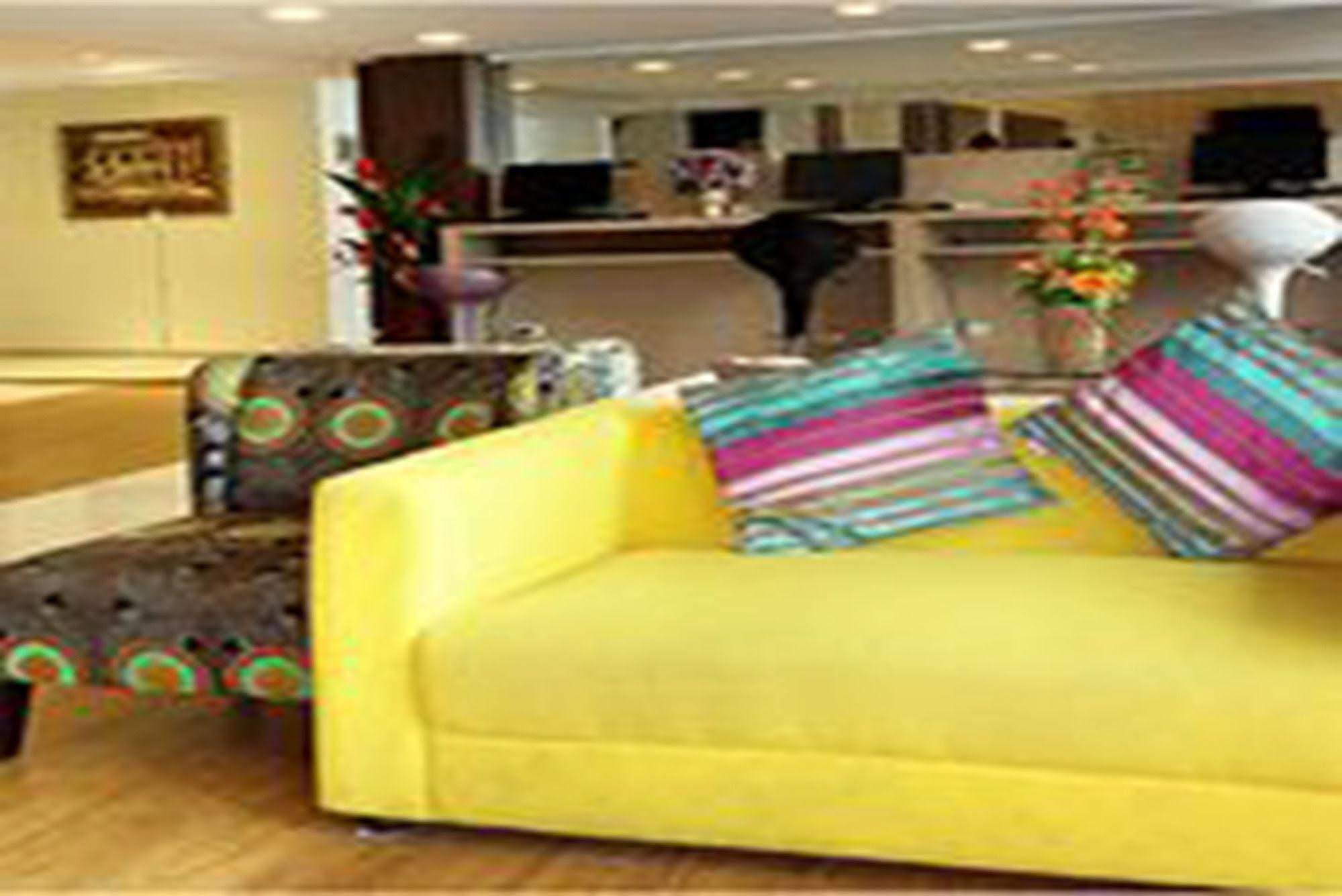 Nantra Silom Hotell Bangkok Eksteriør bilde
