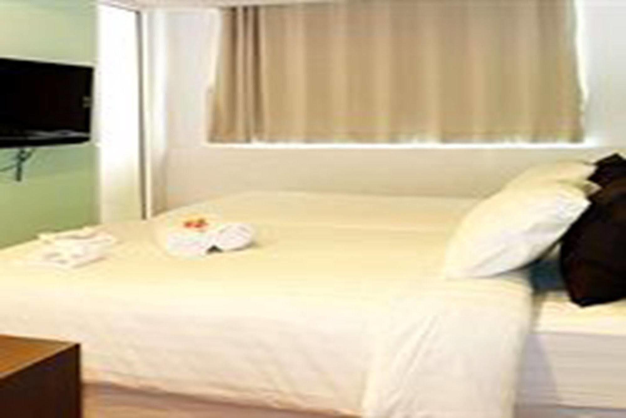 Nantra Silom Hotell Bangkok Eksteriør bilde