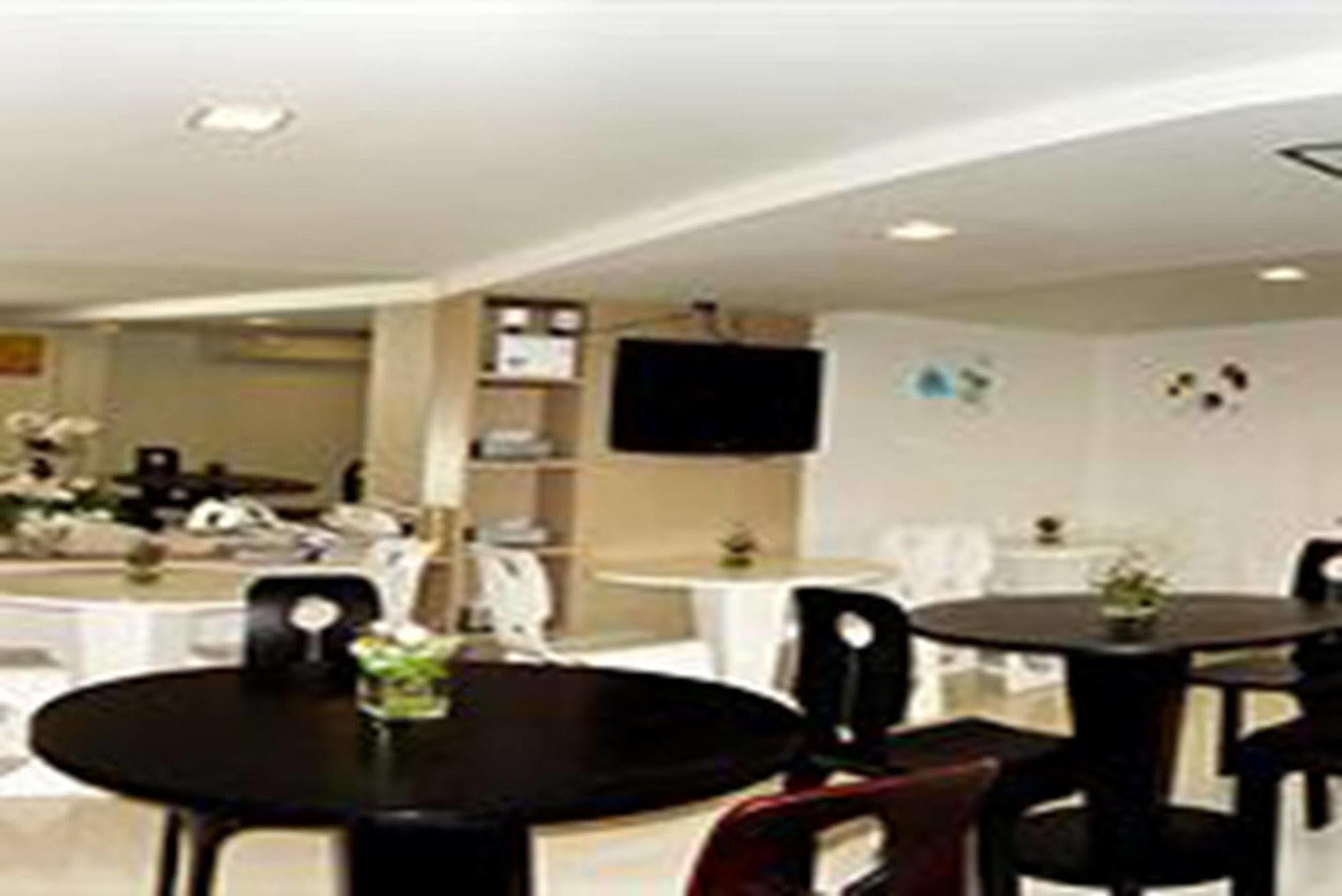 Nantra Silom Hotell Bangkok Eksteriør bilde